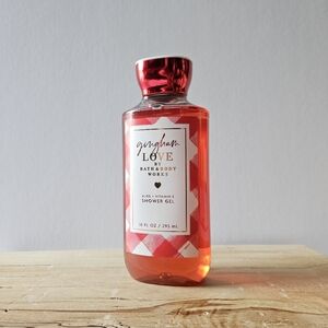 Bath & Body Works Gingham Love Shower Gel - Vibrant Red